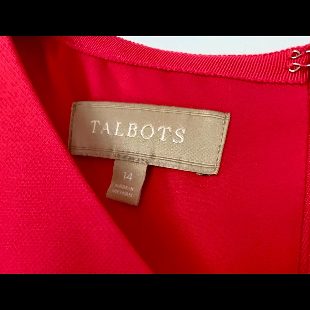 Ladies Red Sheath Dress - Picture 4 of 5
